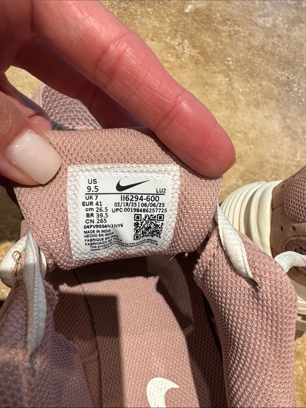 NIKE V5 RNR - Picture 9 of 9